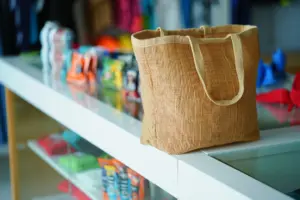 Customer Experience and Sustainability in Sports Packaging with Packt